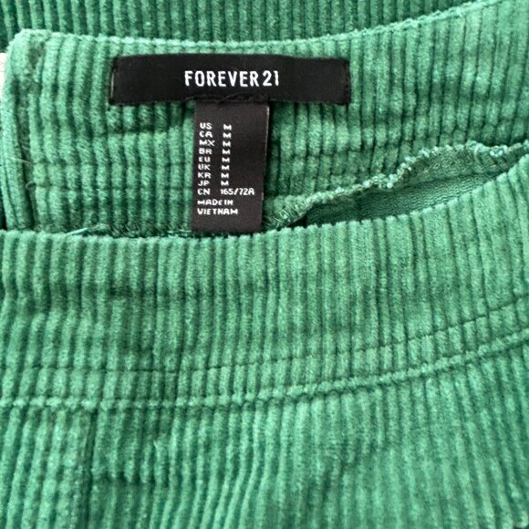 Forever 2 green corduroy mini skirt preppy y2k – size Medium - Picture 4 of 5